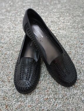Covington Florence Black Slip-On Loafer Leather‎ Flats  7.5W